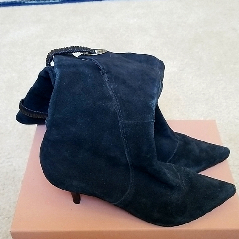 Skechers Black Suede Heeled Boots Size 6 Guc Call Outs